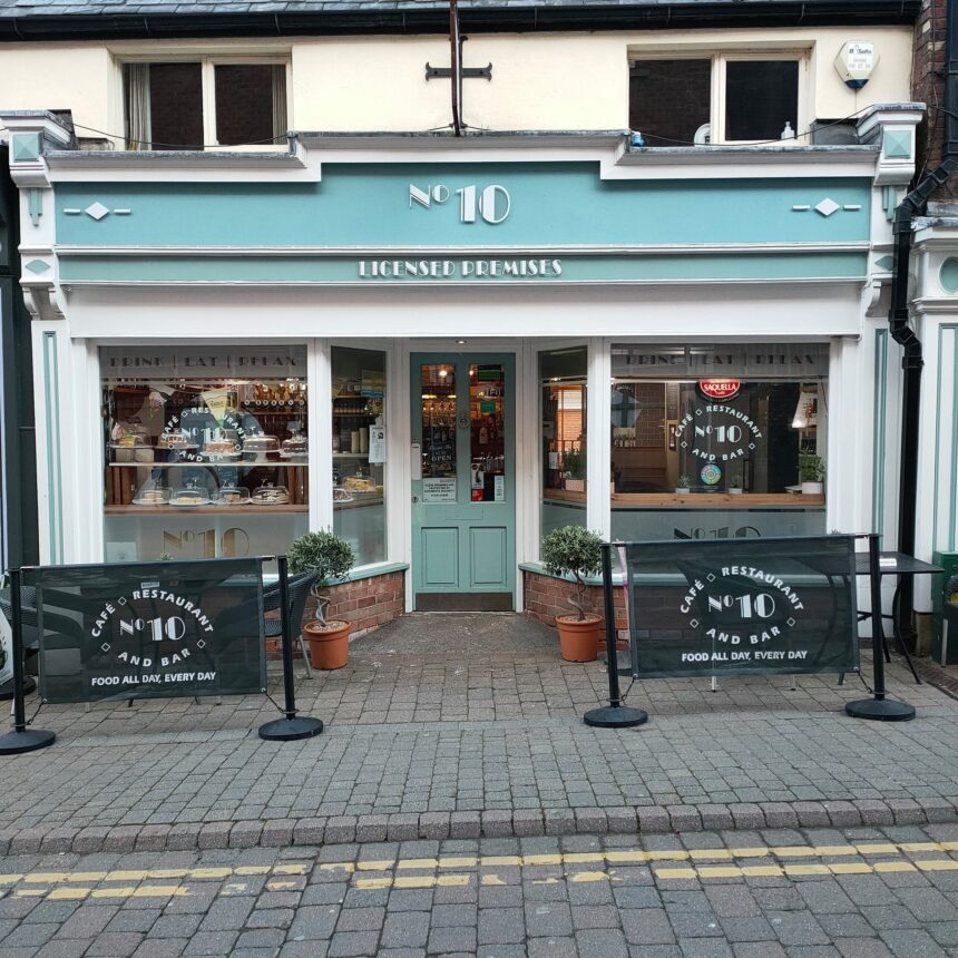 No. 10 Cafe and Restaurant